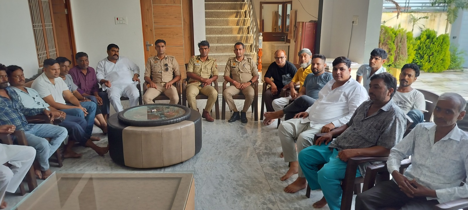 साइबर ठगी से बचाव को लेकर पुलिस ने किया जागरूक