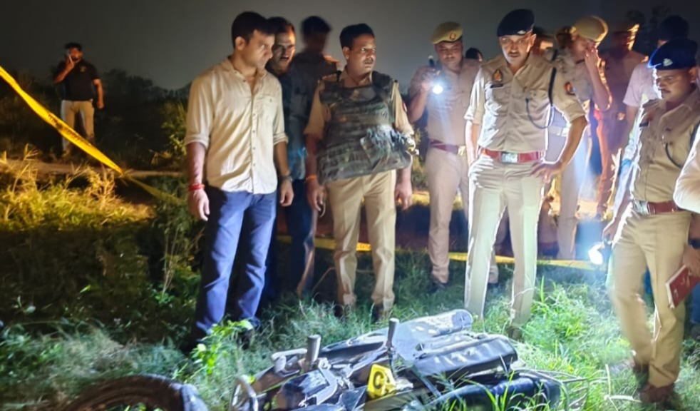 कांटे की टक्करः पुलिस और बदमाशों ने एक दूसरे पर दागी चार-चार गोली