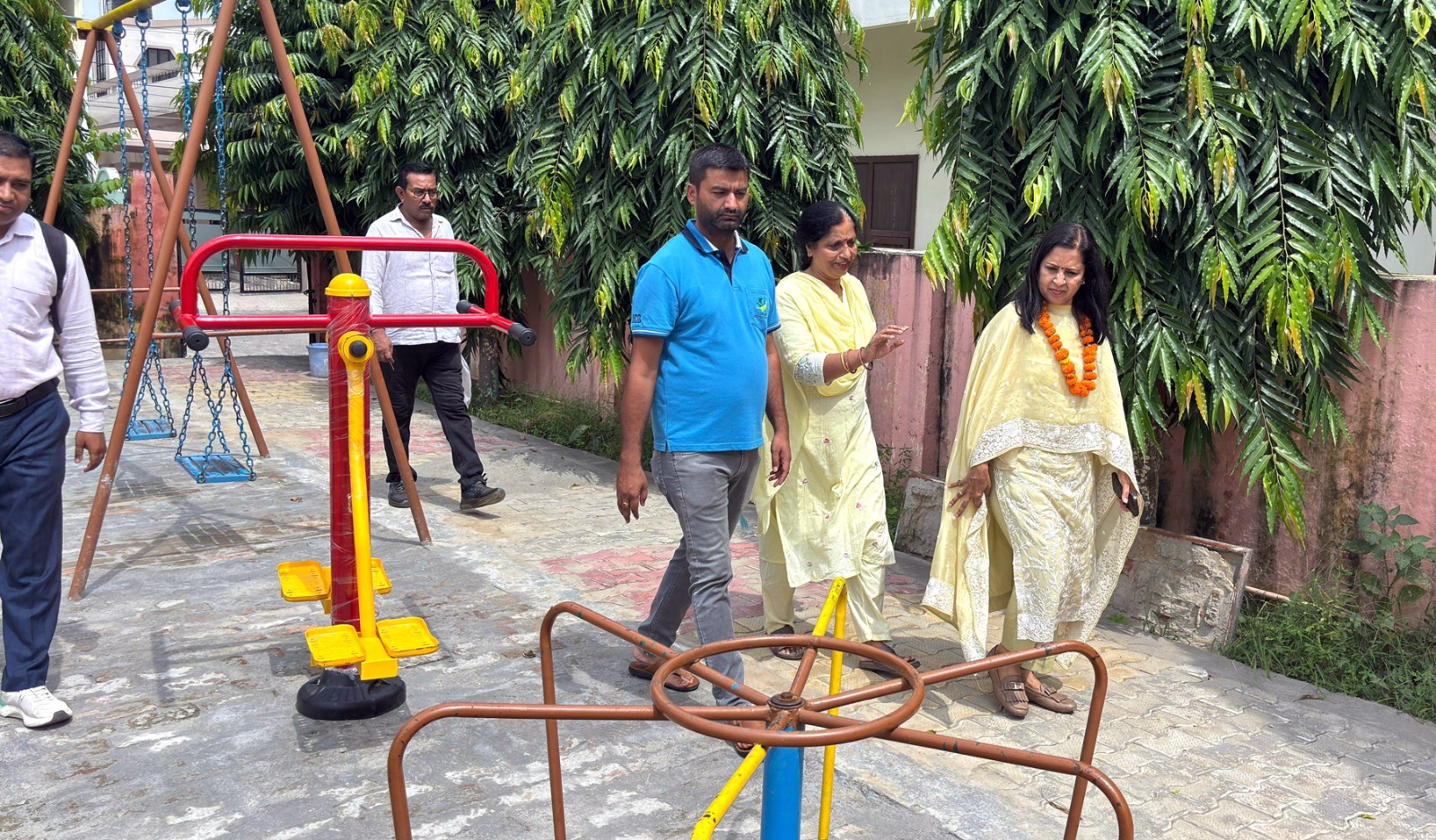 अब चमचमाएगा प्रेम विहार का पार्क