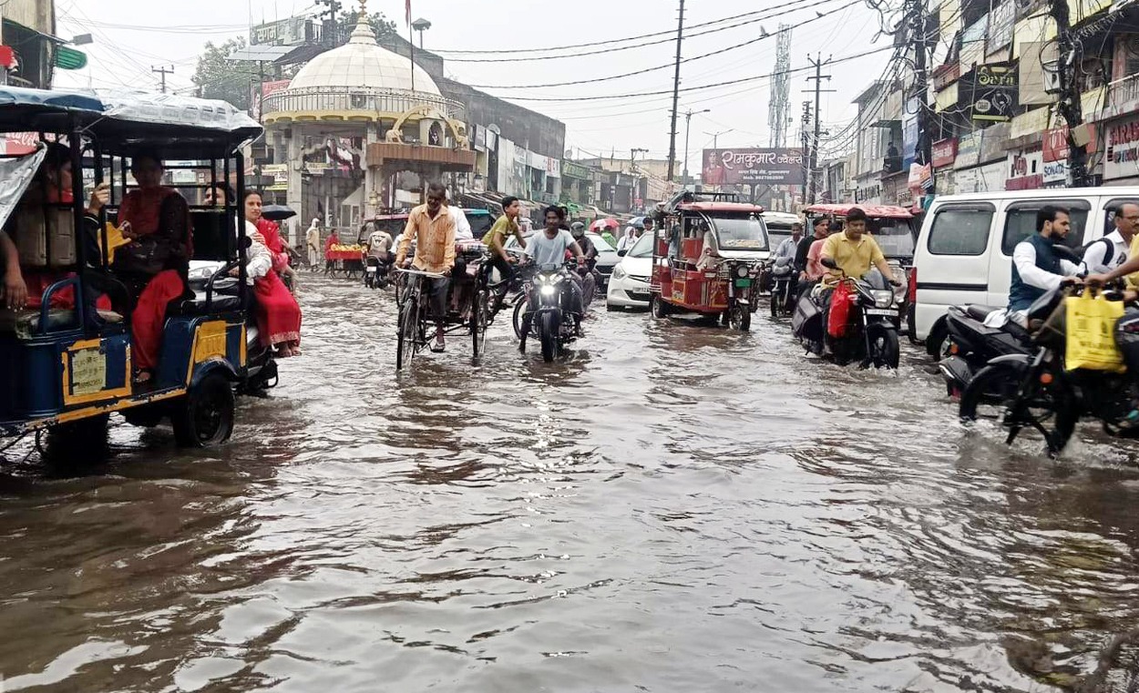 शहर हुआ जलमग्न, पालिका को कब आयेगी अक्ल