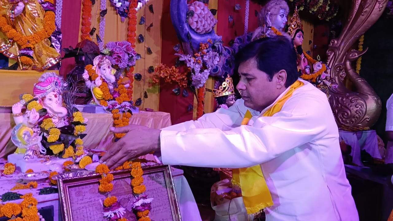 माता-पूजा की भक्ति ने बनाया गणेश जी का बनाया सर्वश्रेष्ठः राकेश शर्मा