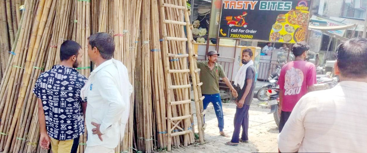 नोटिस के बावजूद नहीं हटा अतिक्रमण तो नगर पंचायत ने की सख्त कार्रवाई