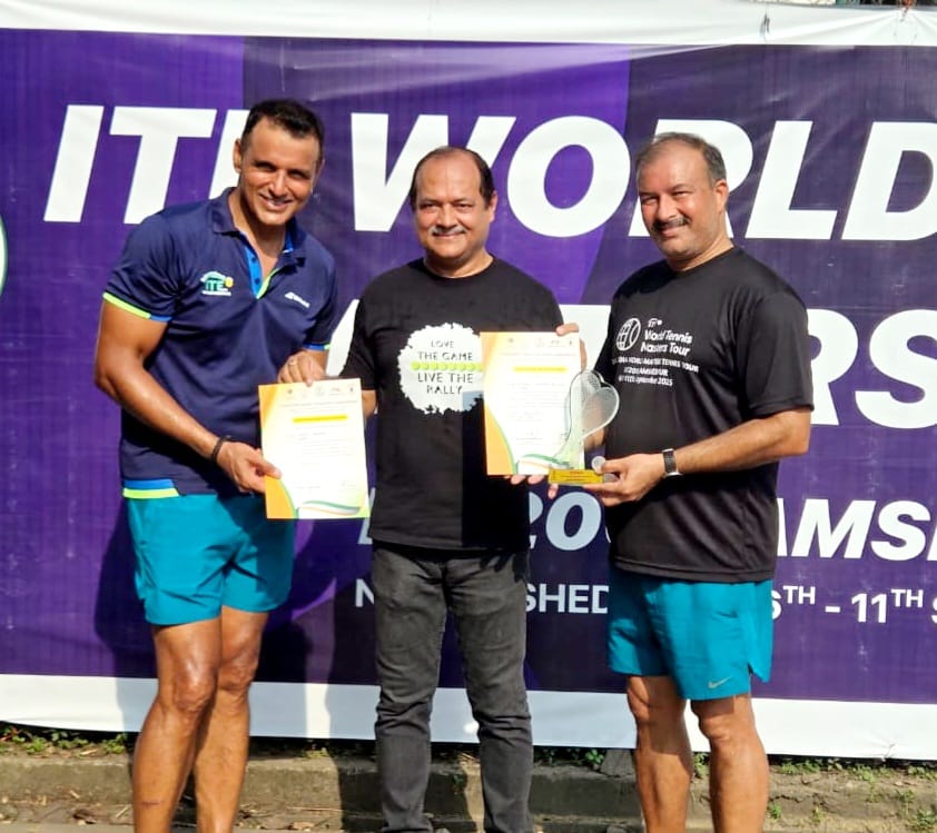 विजय वर्मा बने झारखंड मास्टर टेनिस टूर्नामेंट के सिंगल्स व डबल्स चैंपियन