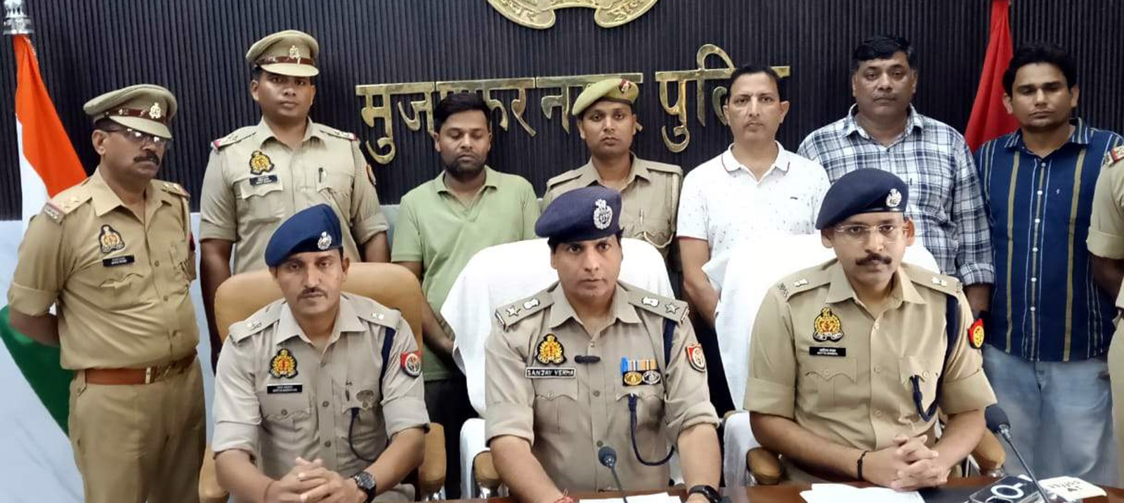 थाने में खड़ी कार का फर्जी नंबर लगाकर 68 किलो गांजे की तस्करी