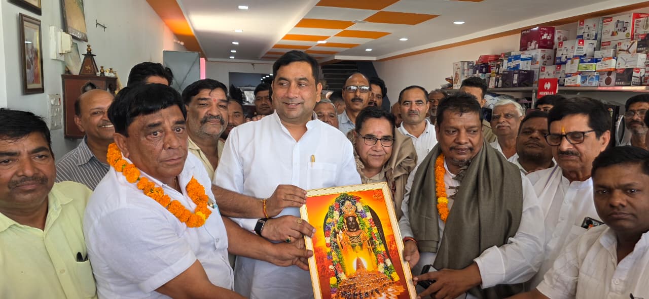 मंत्री डॉ. सोमेंद्र तोमर ने किया पुरकाजी खादर क्षेत्र का दौरा