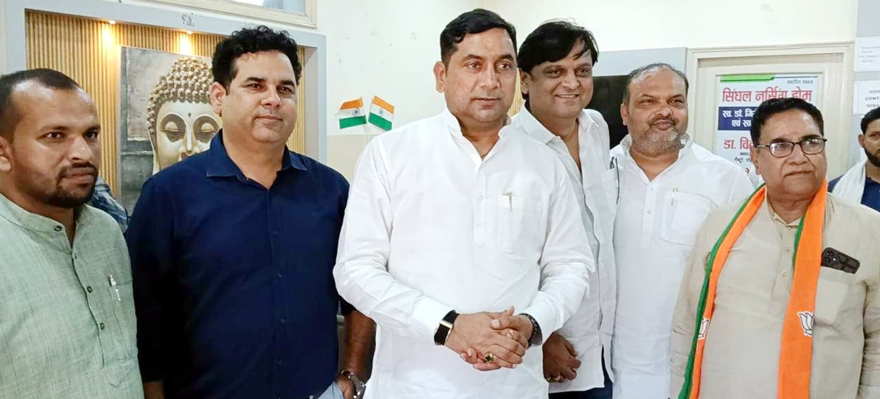 संतोष हॉस्पिटल में अल्ट्रासाउंड व एक्सरे मशीन का हुआ उद्घाटन