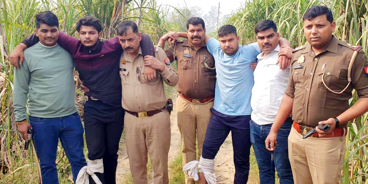 फिल्मी स्टाइल में मुठभेड़ः थार का फटा टायर, दो हमलावर किए लंगड़े