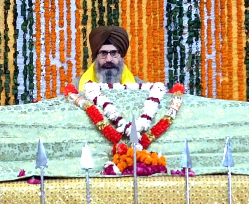 गुरू नानक देव जी प्रकाश पर्व धूमधाम से मनाया