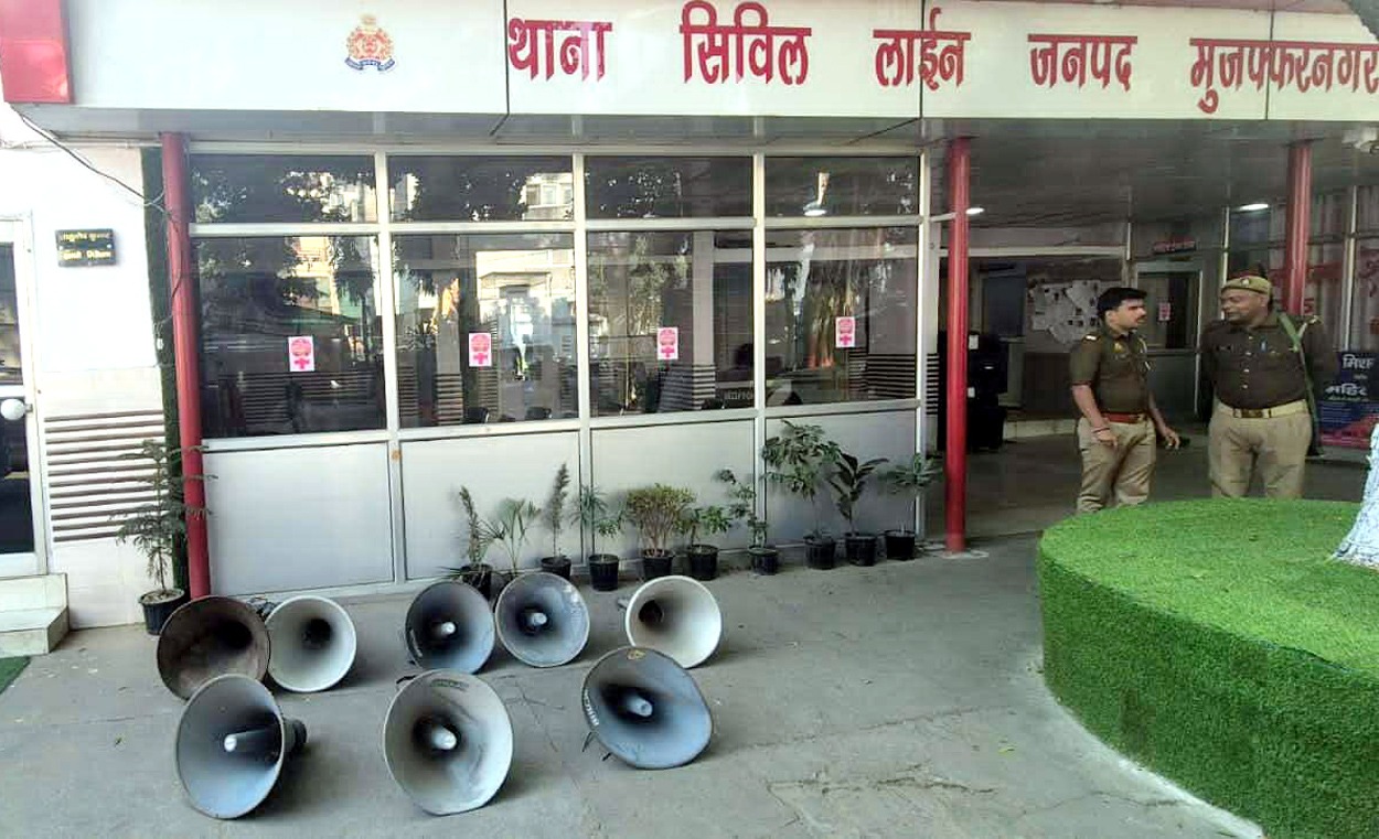 ध्वनि प्रदूषण पर शिकंजा, धार्मिक स्थलों से हटवाएं लाउड स्पीकर