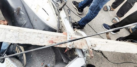 आदर्श कालोनी लिंक रोड पर खम्भा स्कूटी पर गिरा, चालक की मौत