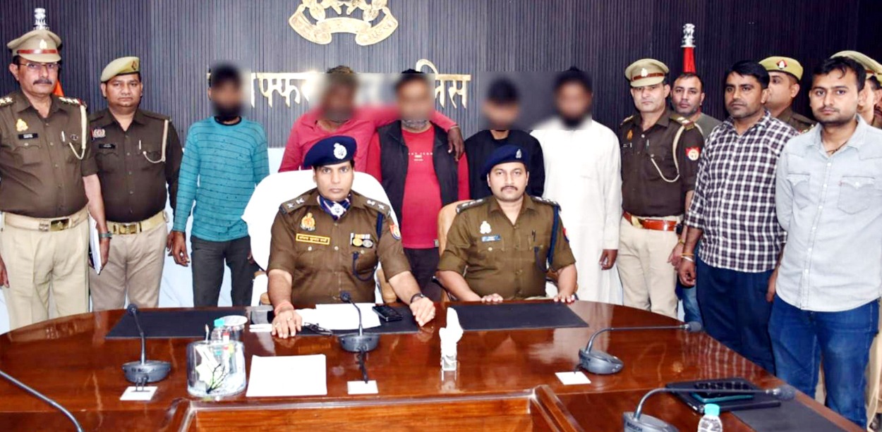 भोपा में मुठभेड़, बिजली मोटर गैंग के पांच मास्टर गिरफ्तार