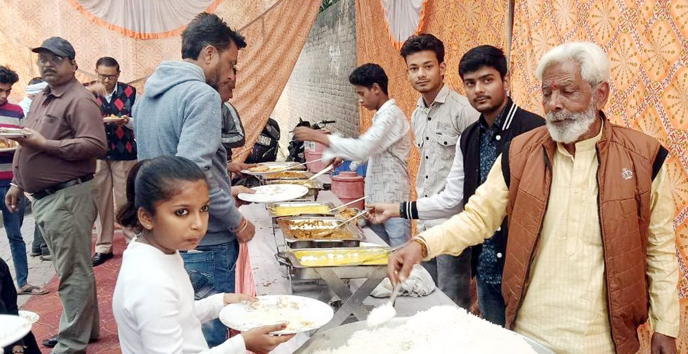 जाहरवीर गोगाजी महाड़ी पर हुआ भंडारा