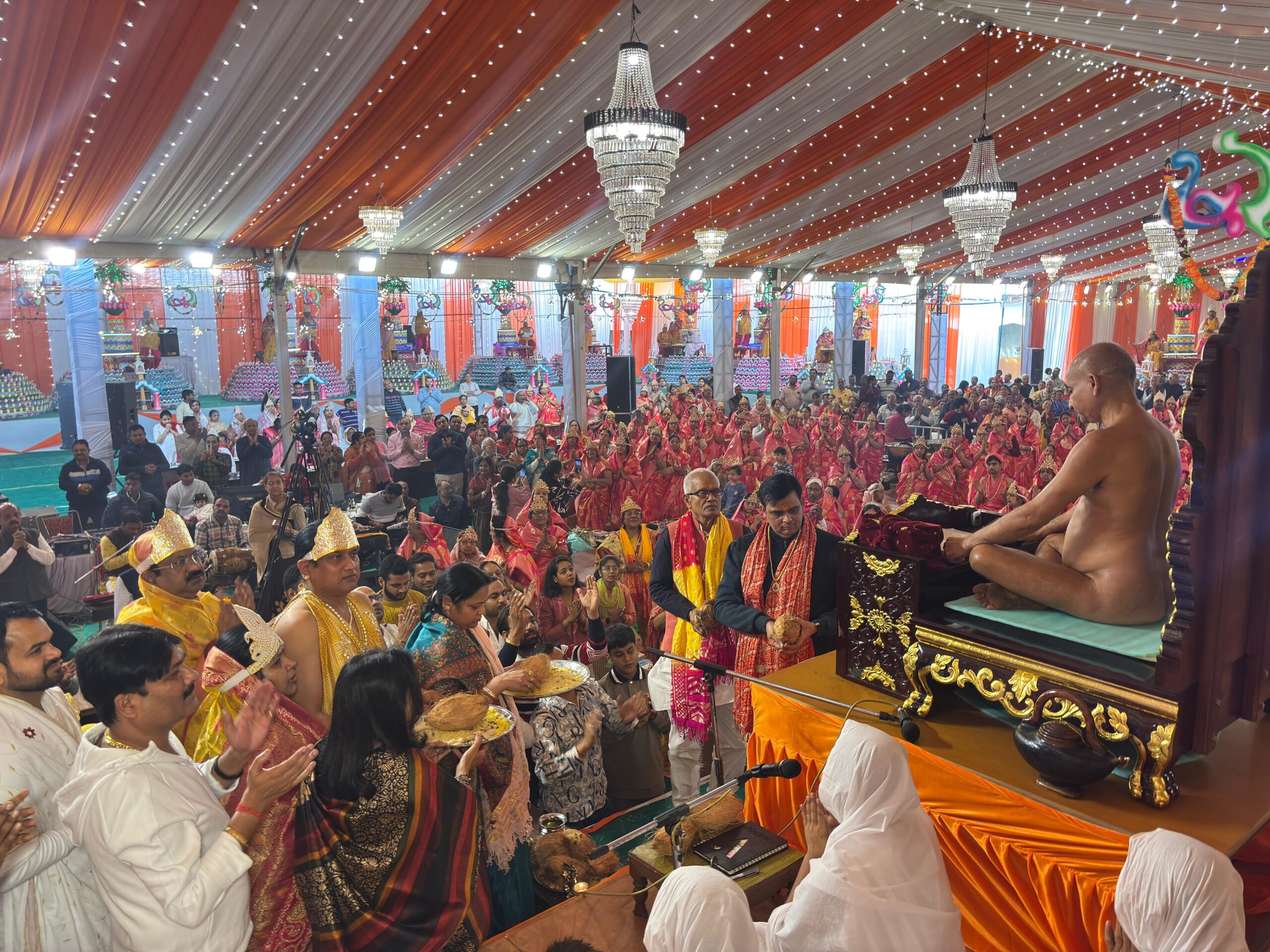 महा मण्डल विधान में उमड़ी श्रद्धालुओं की भीड़