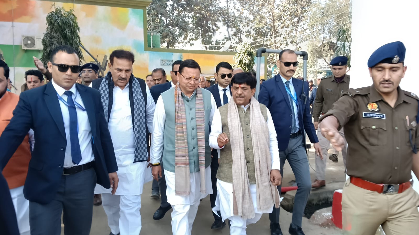 नो प्लाइंग जोनः सीएम धामी को मुजफ्फरनगर से लेनी पड़ी हवाई सेवा