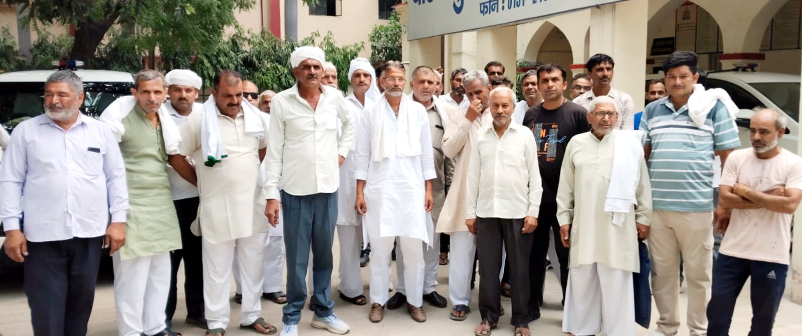 लापता रॉकी की बरामदगी को एसएसपी से मिले ग्रामीण, विशेष टीम लगाईबेहडा आस्सा गांव से 10 दिन पहले रहस्यमय ढंग से गायब हो गया था विकसित उर्फ रॉकी