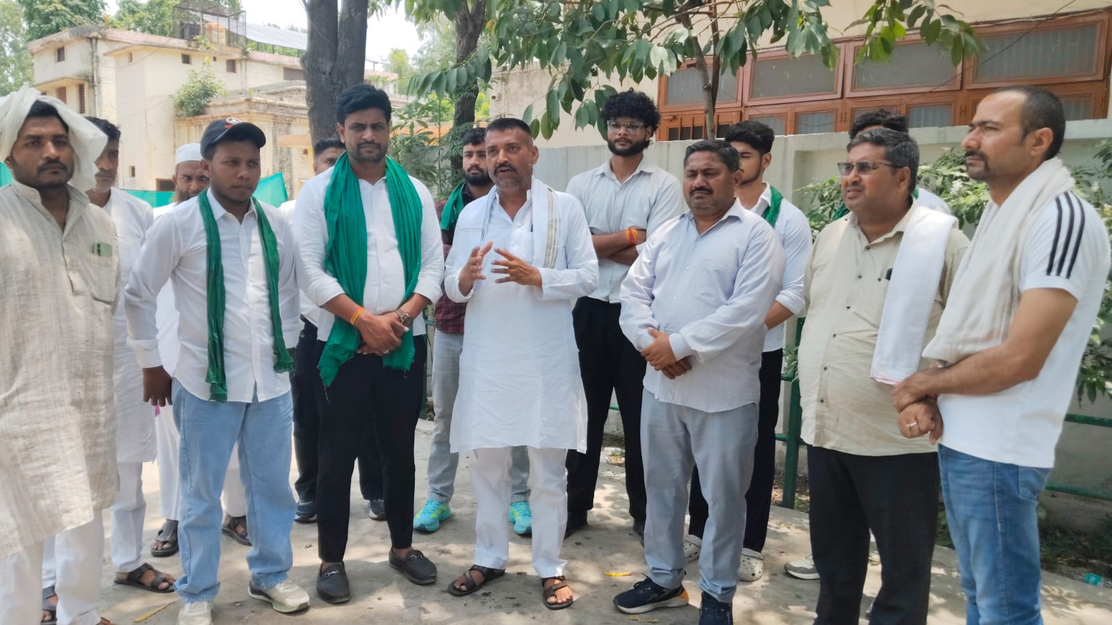 किसानों के लिए ‘एक गांव-एक फर्द’ व्यवस्था लागू करने की मांग-भाकियू ने मुख्यमंत्री के नाम सौंपा ज्ञापन, अंश निर्धारण प्रक्रिया को सरल बनाने पर जोर